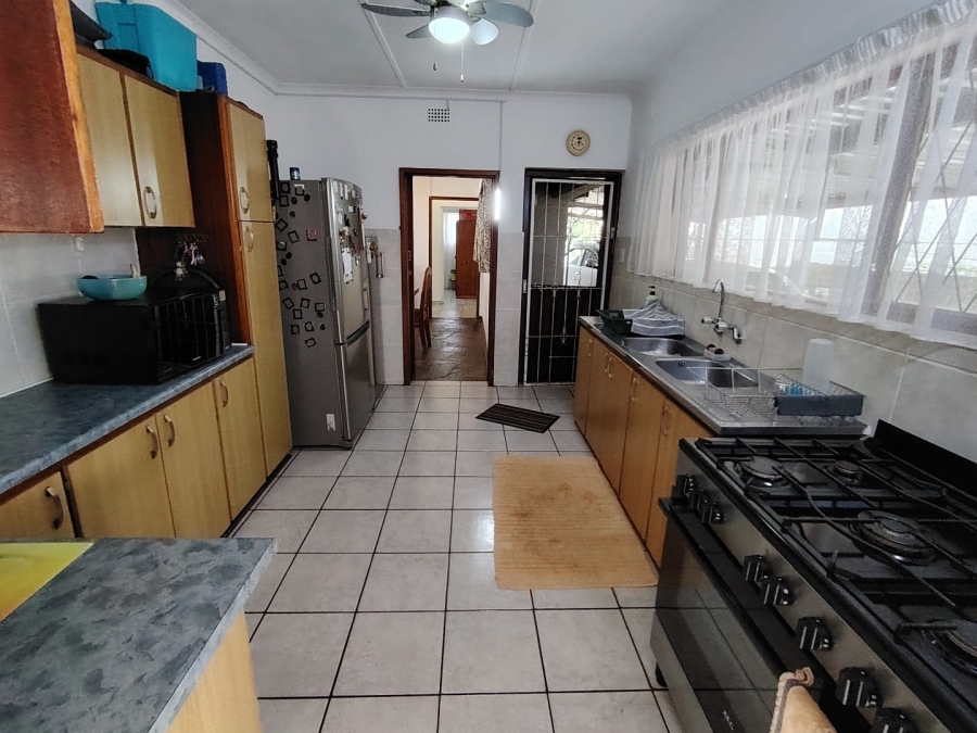 4 Bedroom Property for Sale in Umtentweni KwaZulu-Natal