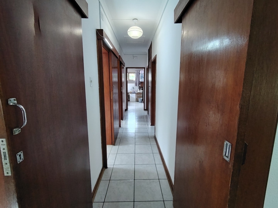 4 Bedroom Property for Sale in Umtentweni KwaZulu-Natal