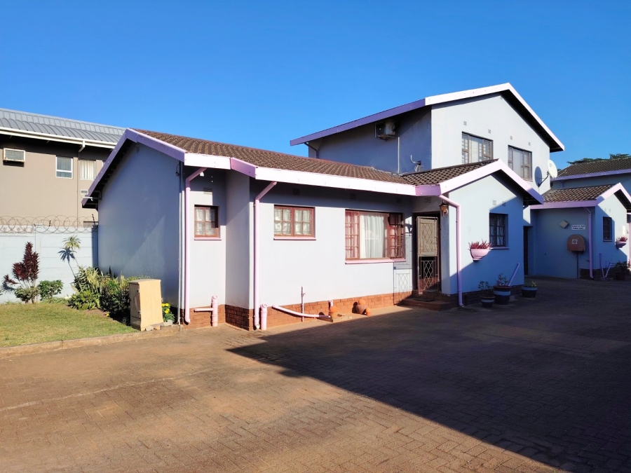 3 Bedroom Property for Sale in Uvongo Beach KwaZulu-Natal