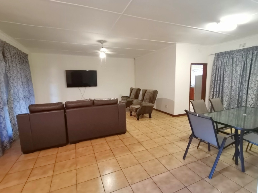 5 Bedroom Property for Sale in Shelly Beach KwaZulu-Natal