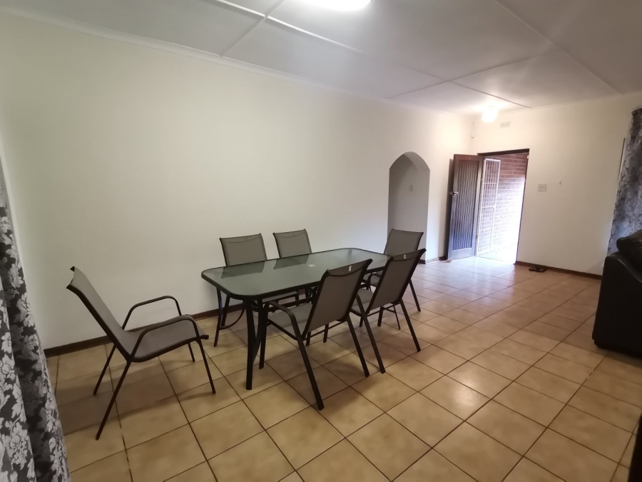 5 Bedroom Property for Sale in Shelly Beach KwaZulu-Natal