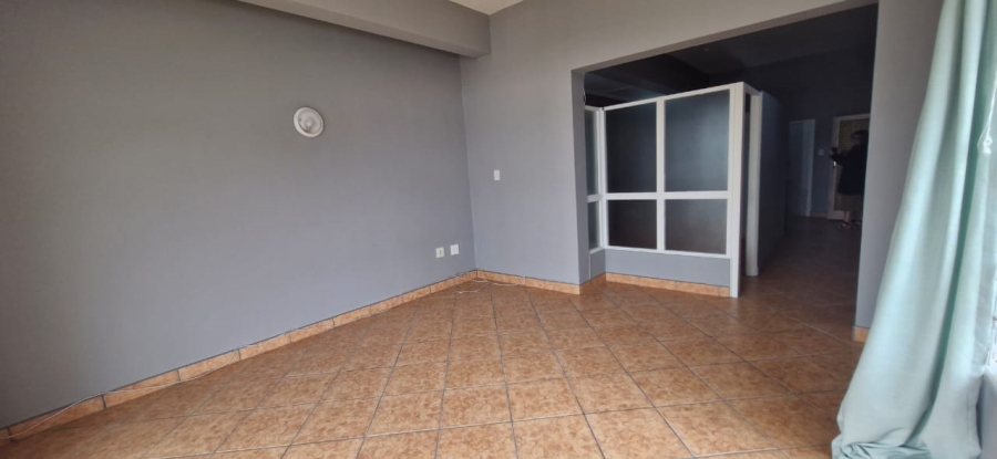 2 Bedroom Property for Sale in Manaba Beach KwaZulu-Natal