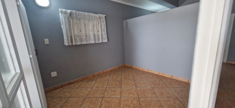 2 Bedroom Property for Sale in Manaba Beach KwaZulu-Natal