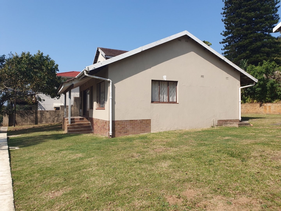 4 Bedroom Property for Sale in Hibberdene KwaZulu-Natal