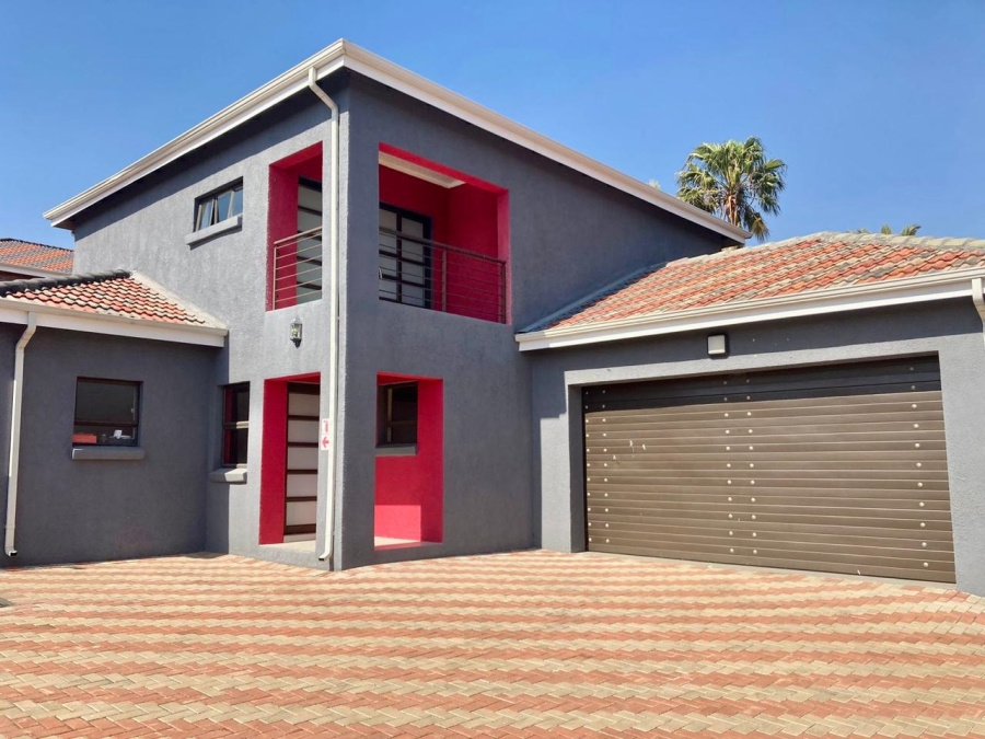 3 Bedroom Property for Sale in Aviary Hill KwaZulu-Natal