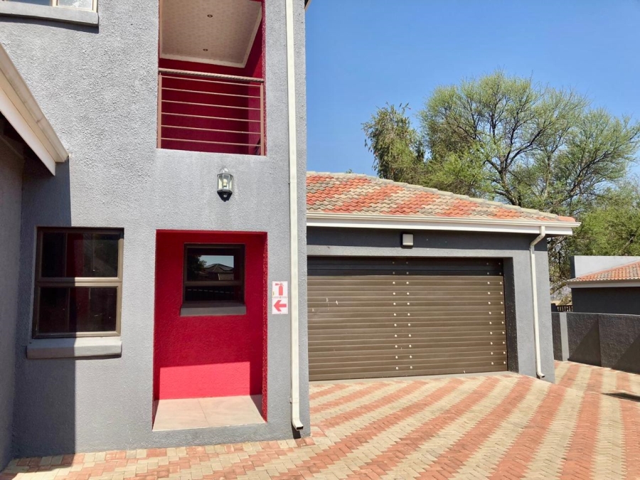 3 Bedroom Property for Sale in Aviary Hill KwaZulu-Natal