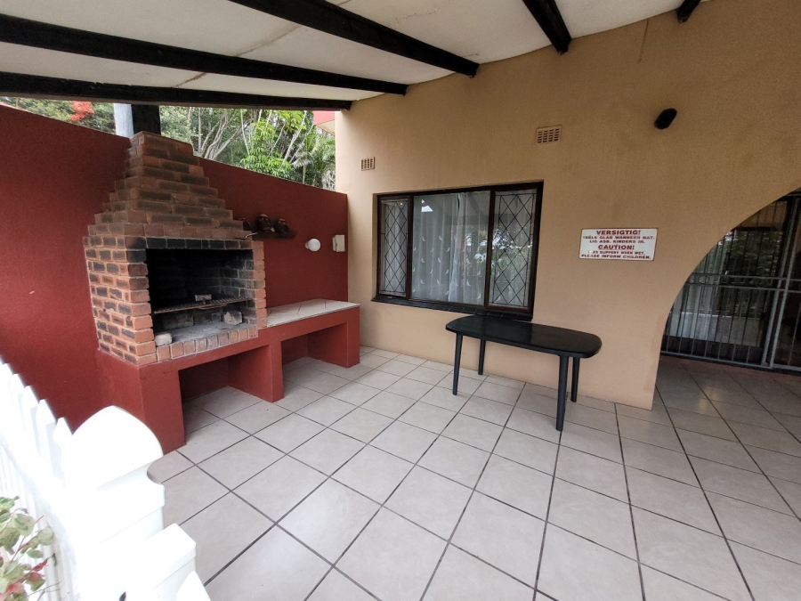 1 Bedroom Property for Sale in Anerley KwaZulu-Natal