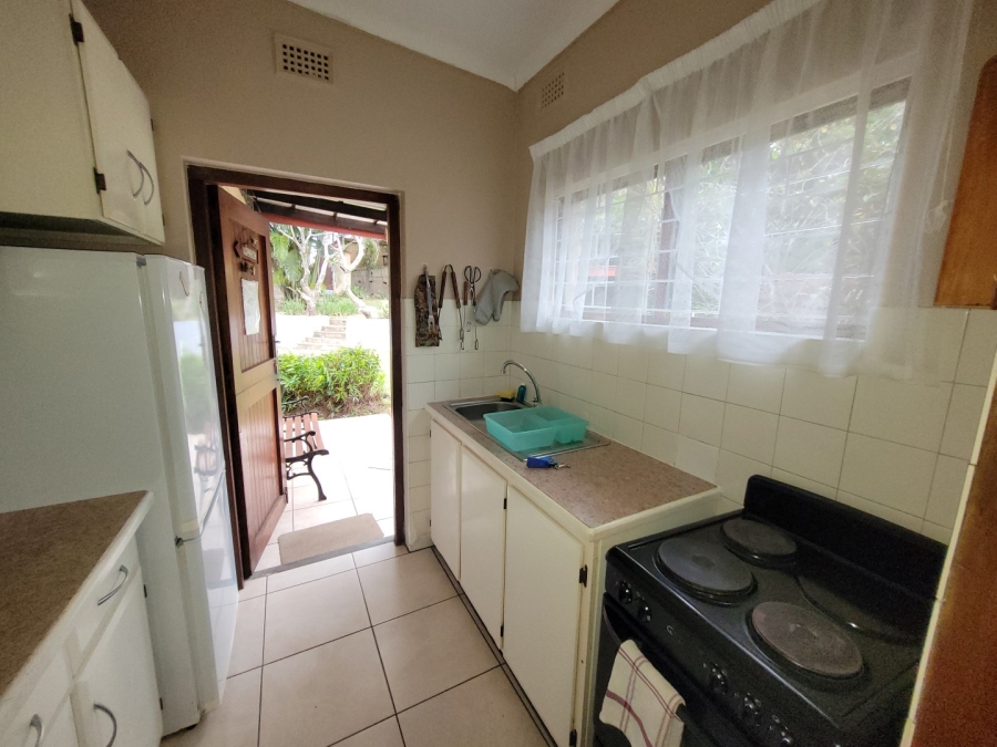 1 Bedroom Property for Sale in Anerley KwaZulu-Natal