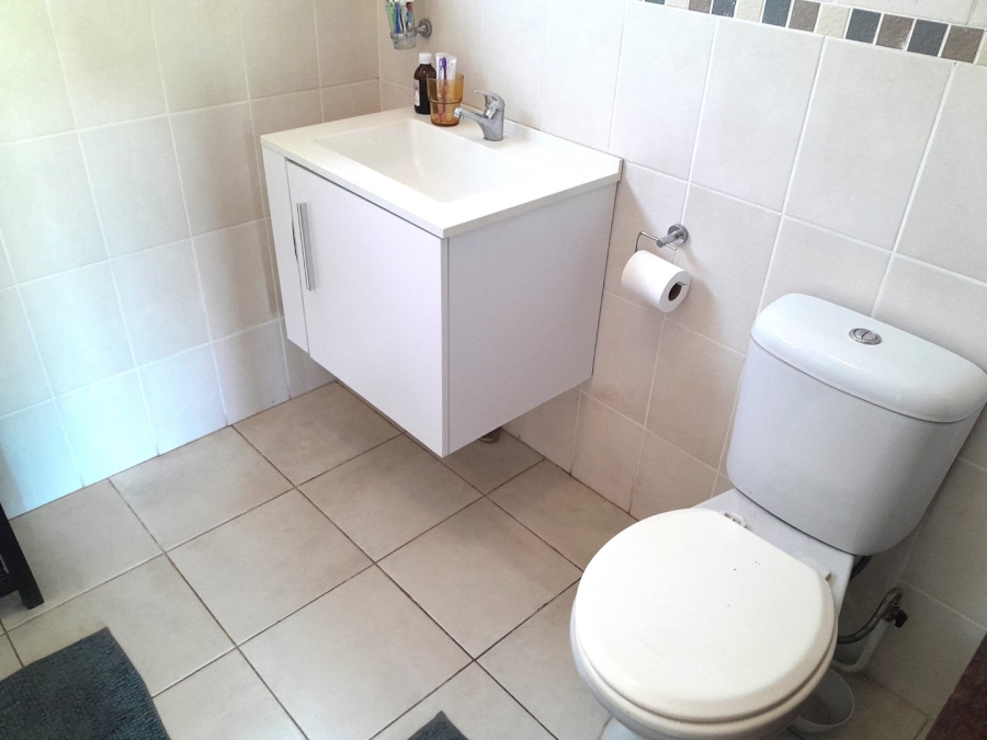 2 Bedroom Property for Sale in Freeland Park KwaZulu-Natal