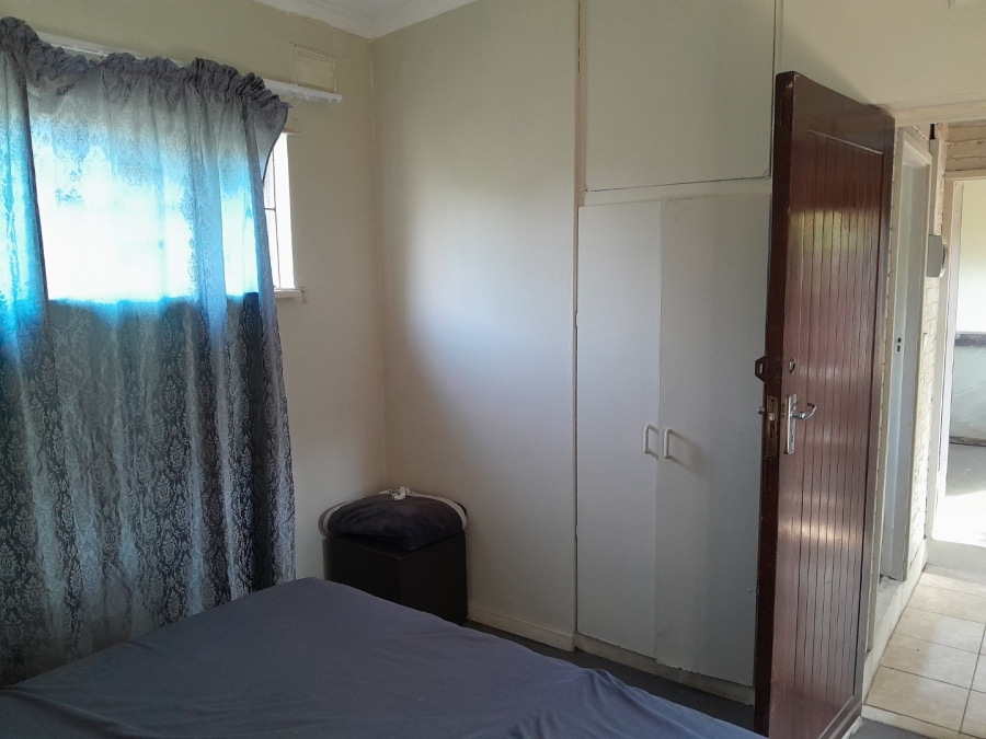 2 Bedroom Property for Sale in Freeland Park KwaZulu-Natal