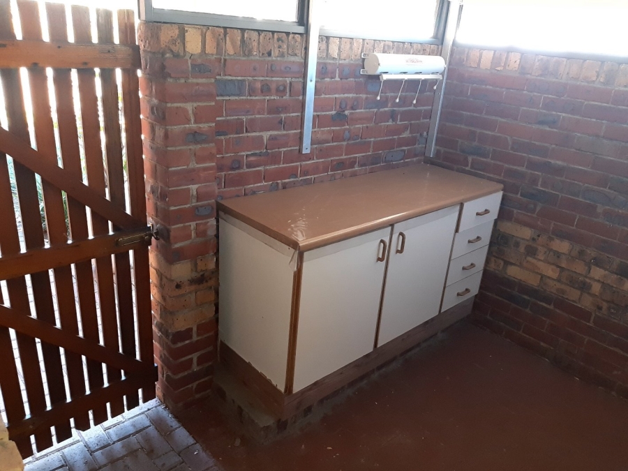 1 Bedroom Property for Sale in Newcastle KwaZulu-Natal