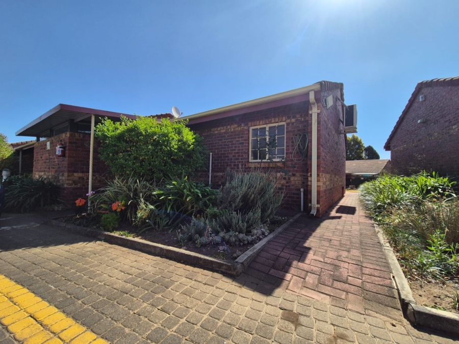 1 Bedroom Property for Sale in Newcastle KwaZulu-Natal