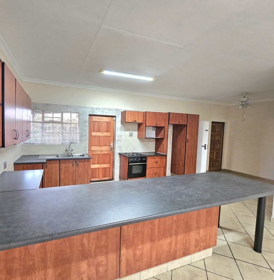 2 Bedroom Property for Sale in Schuinshoogte KwaZulu-Natal