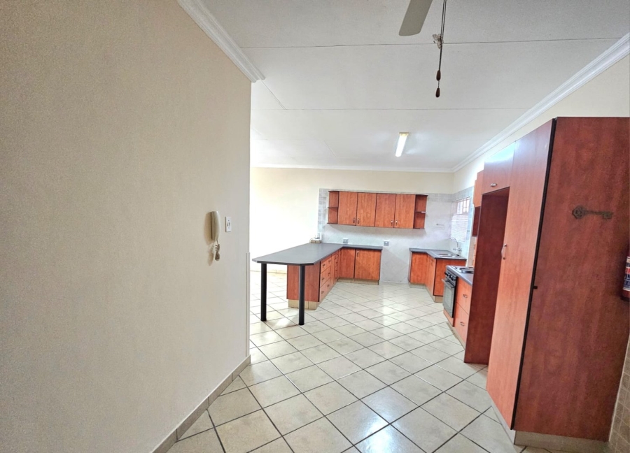 2 Bedroom Property for Sale in Schuinshoogte KwaZulu-Natal