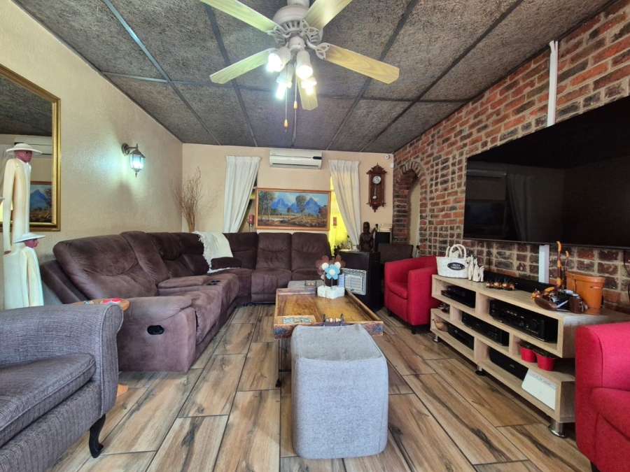 3 Bedroom Property for Sale in Huttenheights KwaZulu-Natal