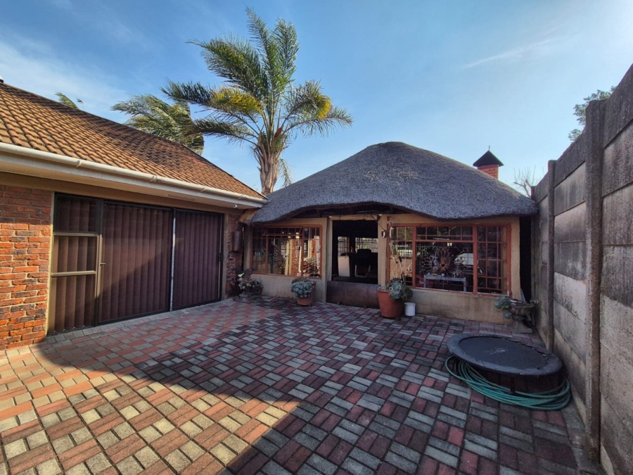 3 Bedroom Property for Sale in Huttenheights KwaZulu-Natal