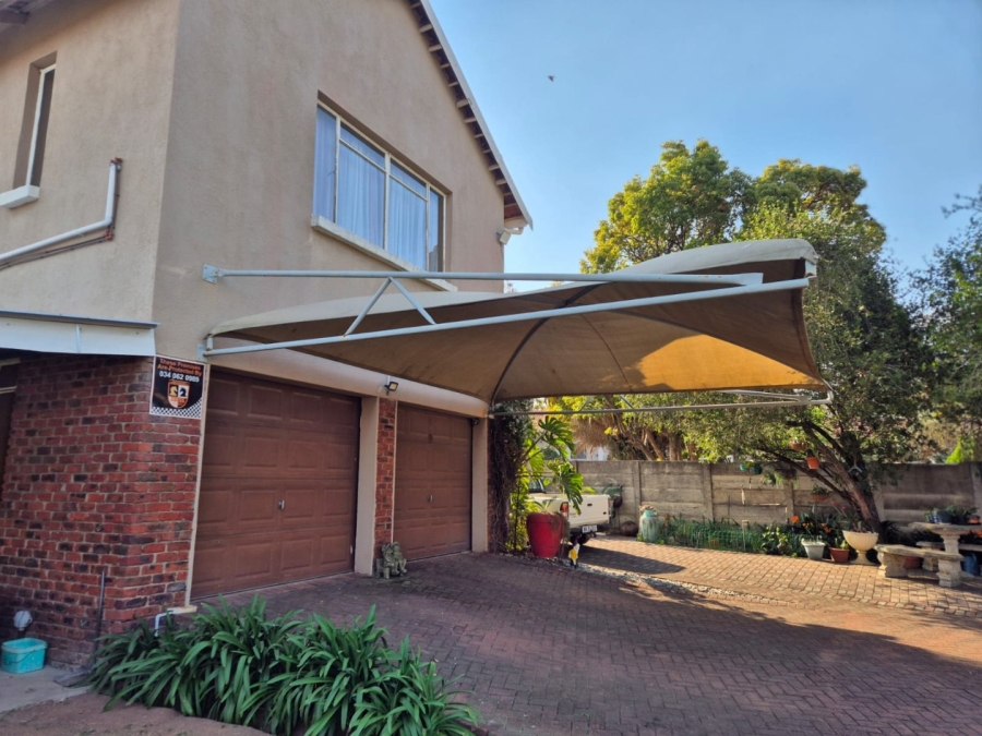 3 Bedroom Property for Sale in Huttenheights KwaZulu-Natal