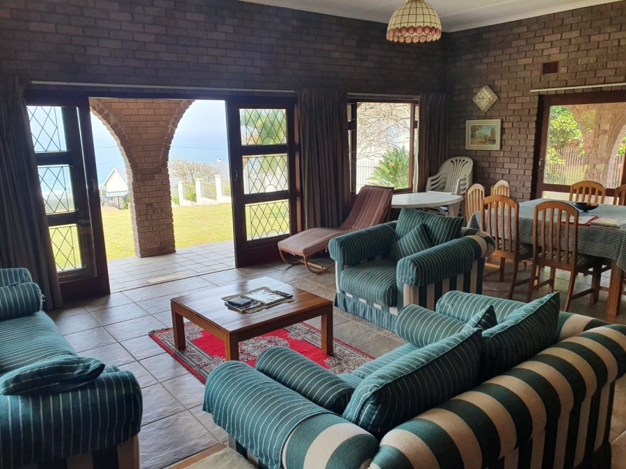 4 Bedroom Property for Sale in Manaba Beach KwaZulu-Natal