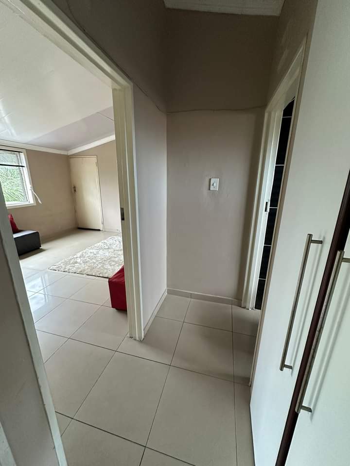 1 Bedroom Property for Sale in Austerville KwaZulu-Natal