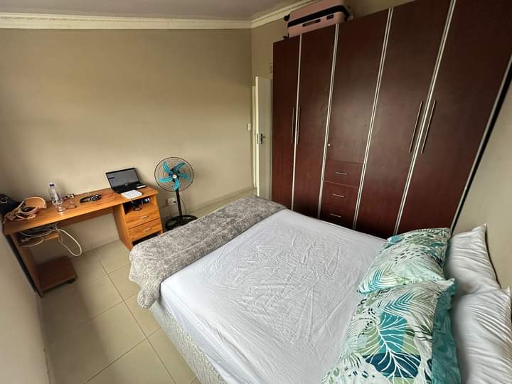 1 Bedroom Property for Sale in Austerville KwaZulu-Natal