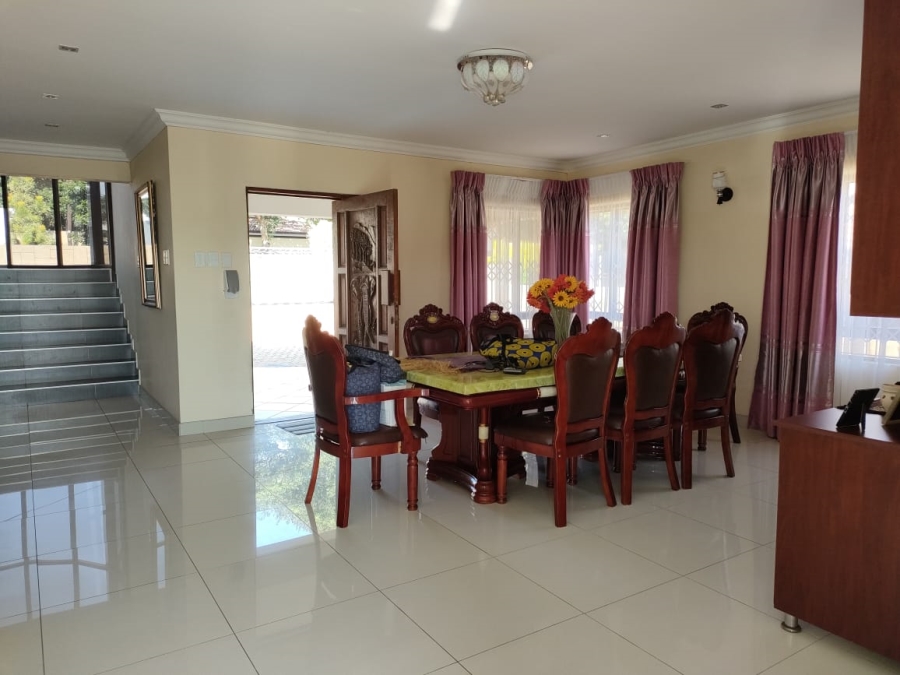 To Let 4 Bedroom Property for Rent in Sheffield Beach KwaZulu-Natal