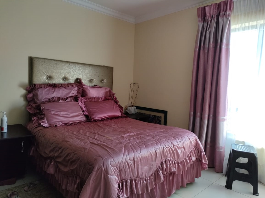 To Let 4 Bedroom Property for Rent in Sheffield Beach KwaZulu-Natal