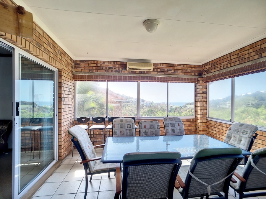 4 Bedroom Property for Sale in Willard Beach KwaZulu-Natal