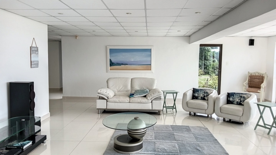 11 Bedroom Property for Sale in Willard Beach KwaZulu-Natal