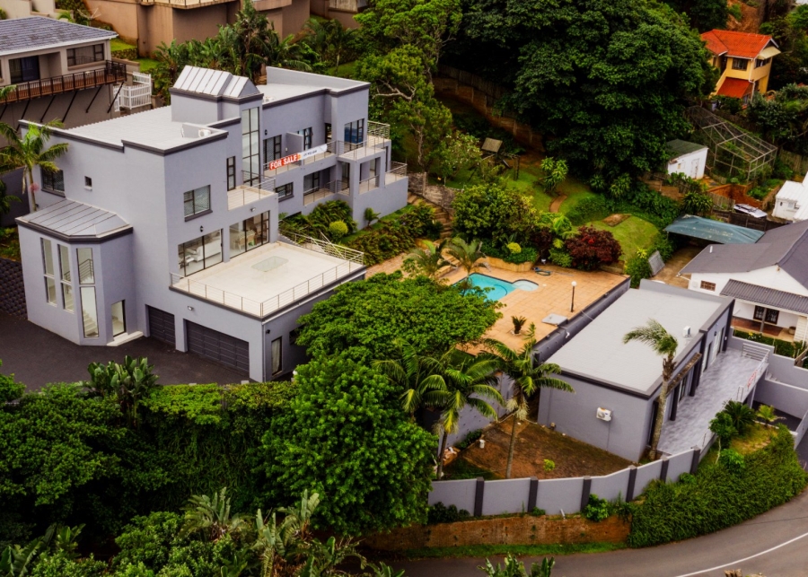 11 Bedroom Property for Sale in Willard Beach KwaZulu-Natal