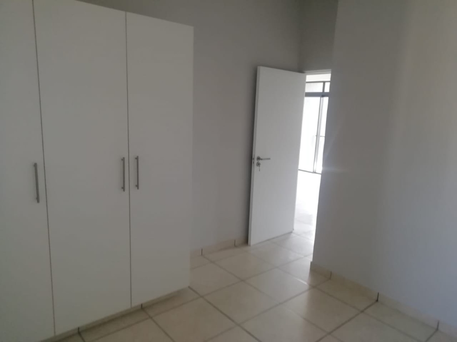 2 Bedroom Property for Sale in Ballitoville KwaZulu-Natal