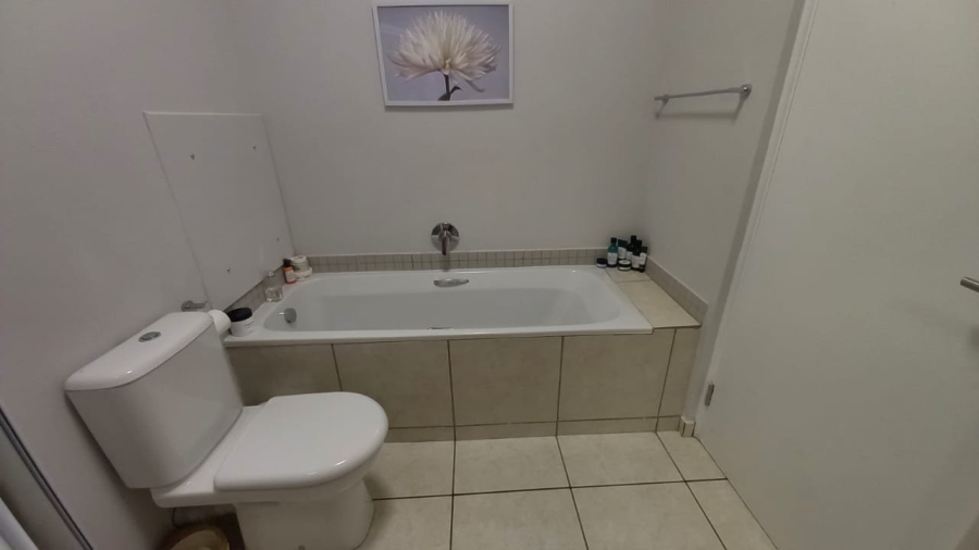 2 Bedroom Property for Sale in Ballitoville KwaZulu-Natal