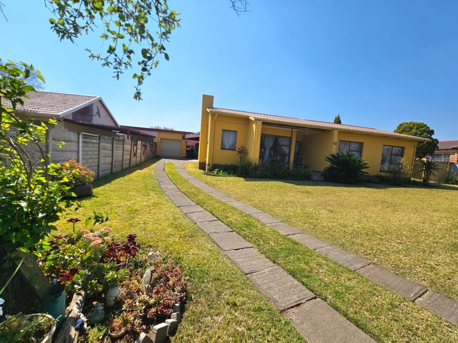 3 Bedroom Property for Sale in Sunnyridge KwaZulu-Natal