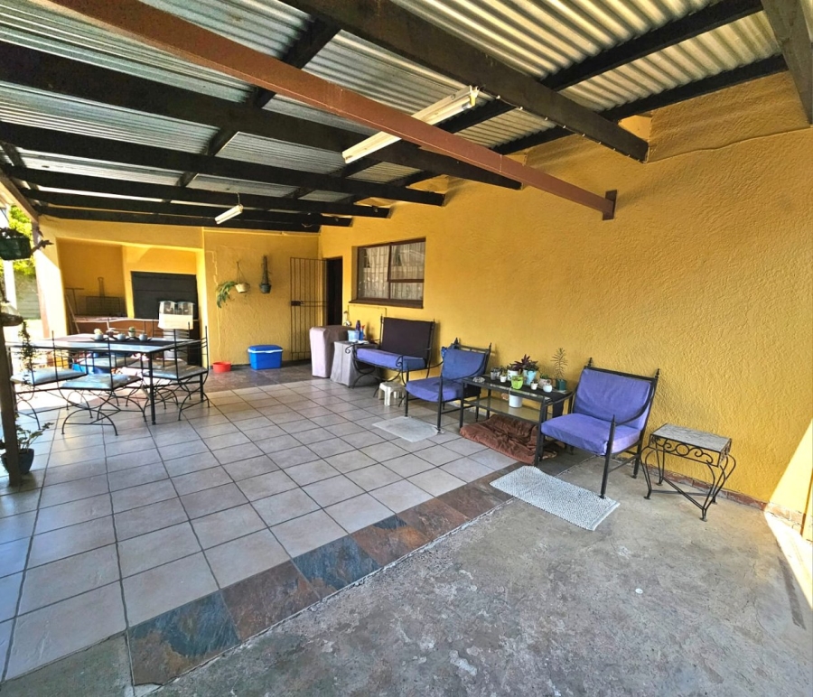 3 Bedroom Property for Sale in Sunnyridge KwaZulu-Natal