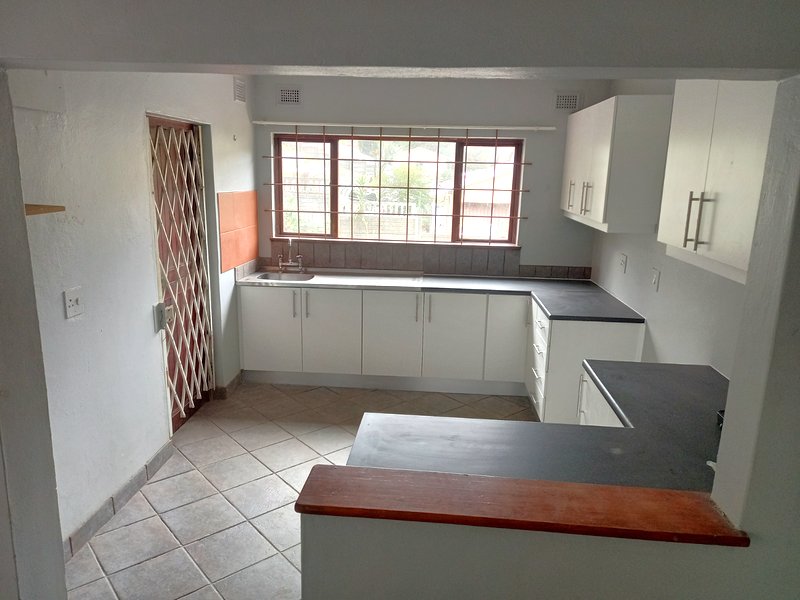 To Let 4 Bedroom Property for Rent in Moseley Park KwaZulu-Natal