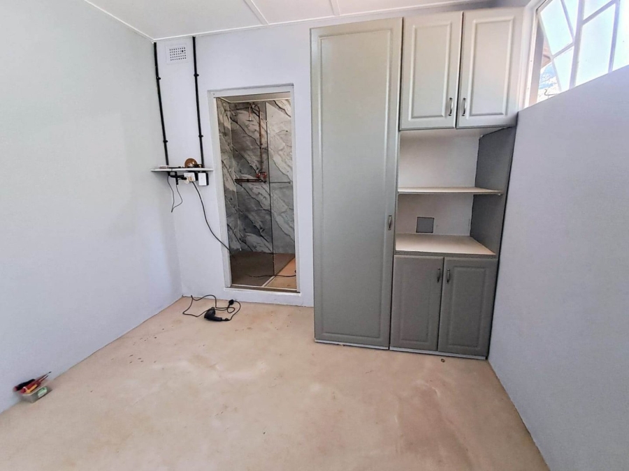 To Let 1 Bedroom Property for Rent in Woodside KwaZulu-Natal