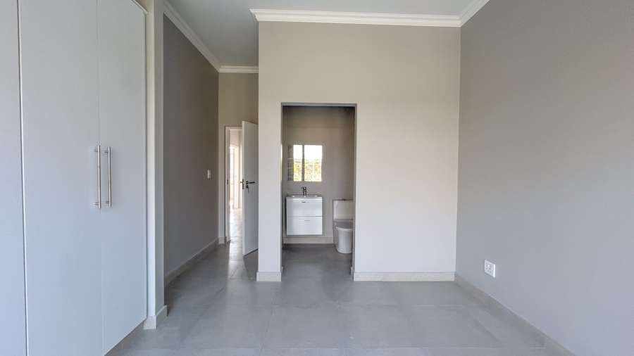 4 Bedroom Property for Sale in Palm Lakes Estate KwaZulu-Natal