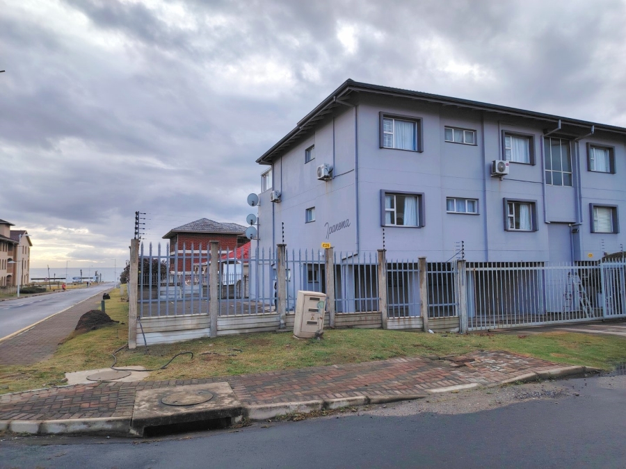 3 Bedroom Property for Sale in St Michaels On Sea KwaZulu-Natal