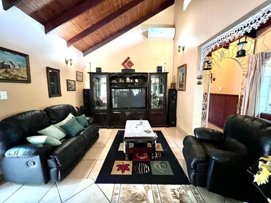 3 Bedroom Property for Sale in Marina Beach KwaZulu-Natal