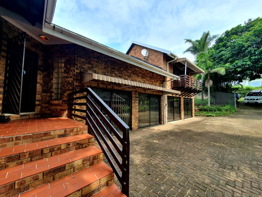 7 Bedroom Property for Sale in Pennington KwaZulu-Natal