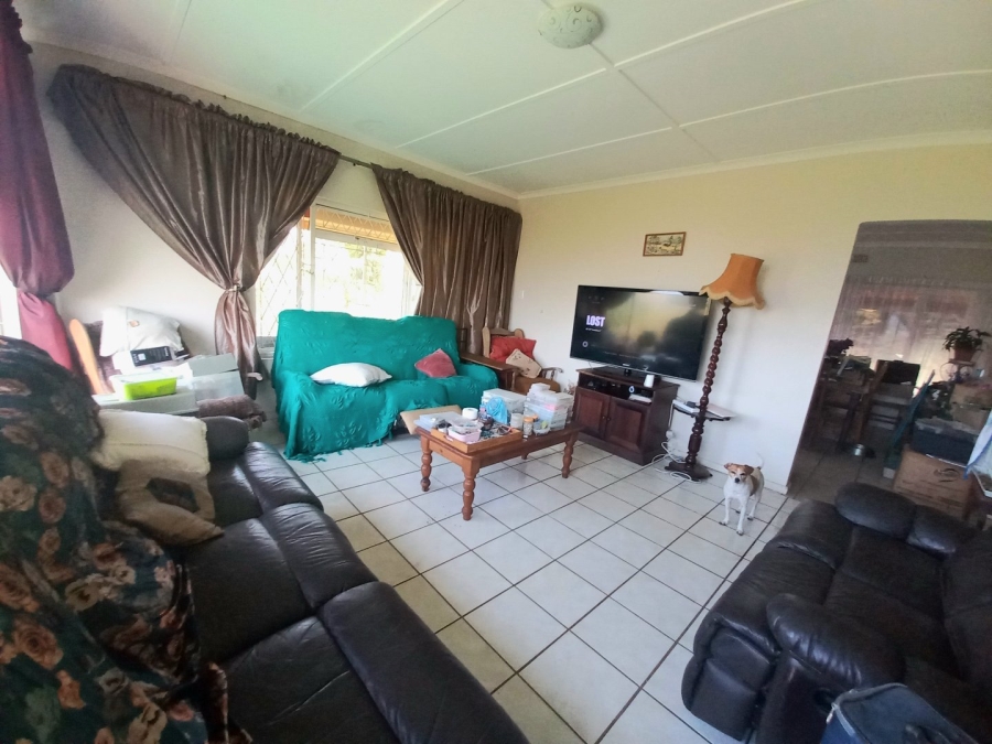 4 Bedroom Property for Sale in Sea Park KwaZulu-Natal