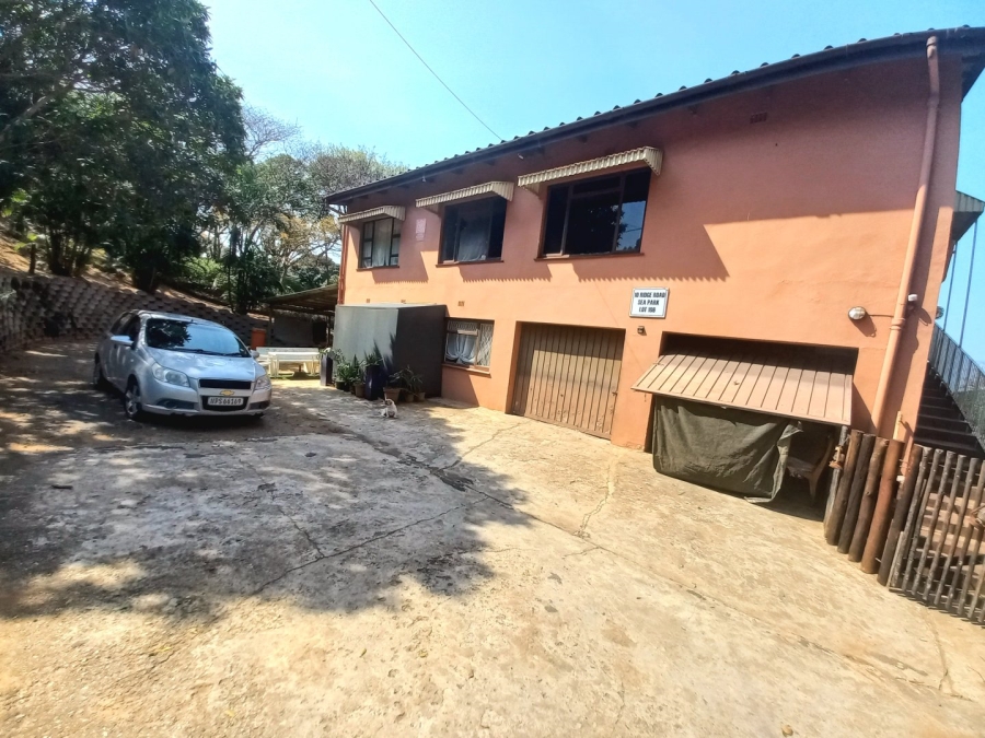 4 Bedroom Property for Sale in Sea Park KwaZulu-Natal