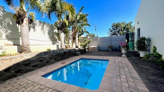 2 Bedroom Property for Sale in Manaba Beach KwaZulu-Natal