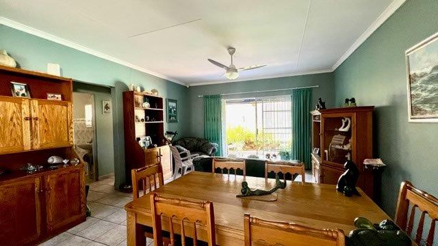 2 Bedroom Property for Sale in Manaba Beach KwaZulu-Natal