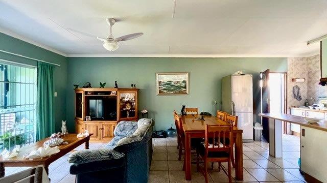 2 Bedroom Property for Sale in Manaba Beach KwaZulu-Natal