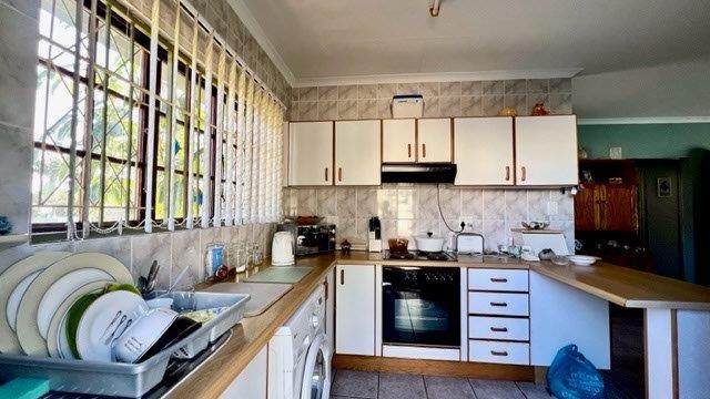 2 Bedroom Property for Sale in Manaba Beach KwaZulu-Natal