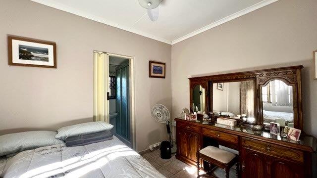 2 Bedroom Property for Sale in Manaba Beach KwaZulu-Natal