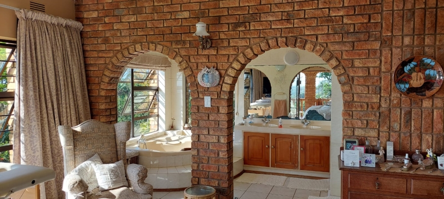 4 Bedroom Property for Sale in Glenmore KwaZulu-Natal