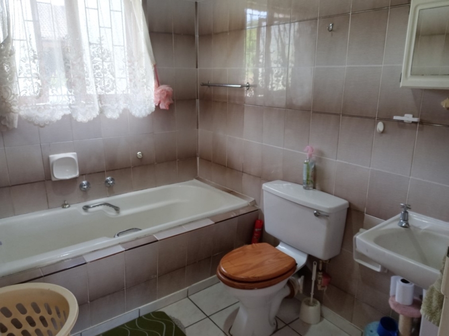 3 Bedroom Property for Sale in Margate KwaZulu-Natal