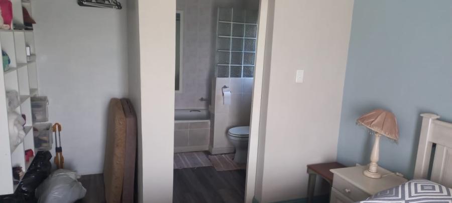 1 Bedroom Property for Sale in Geluksburg KwaZulu-Natal