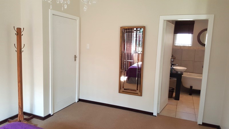 To Let 1 Bedroom Property for Rent in Gillitts KwaZulu-Natal